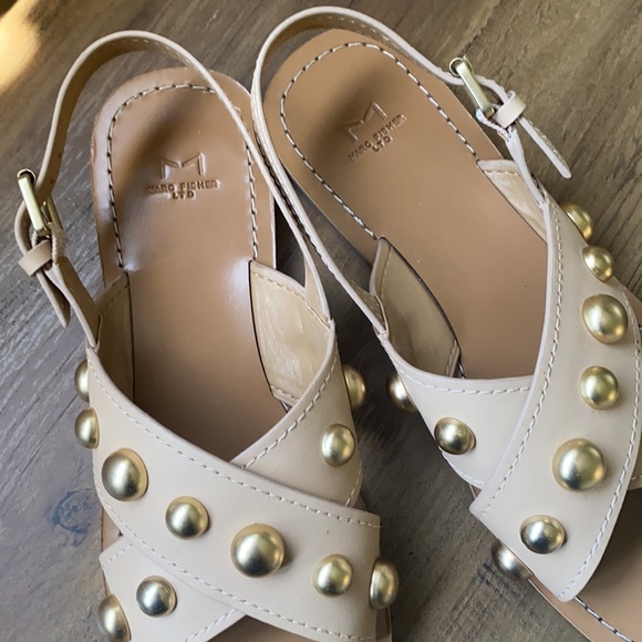 Marc Fisher Women's Flat Sandal - Picture 3 of 7